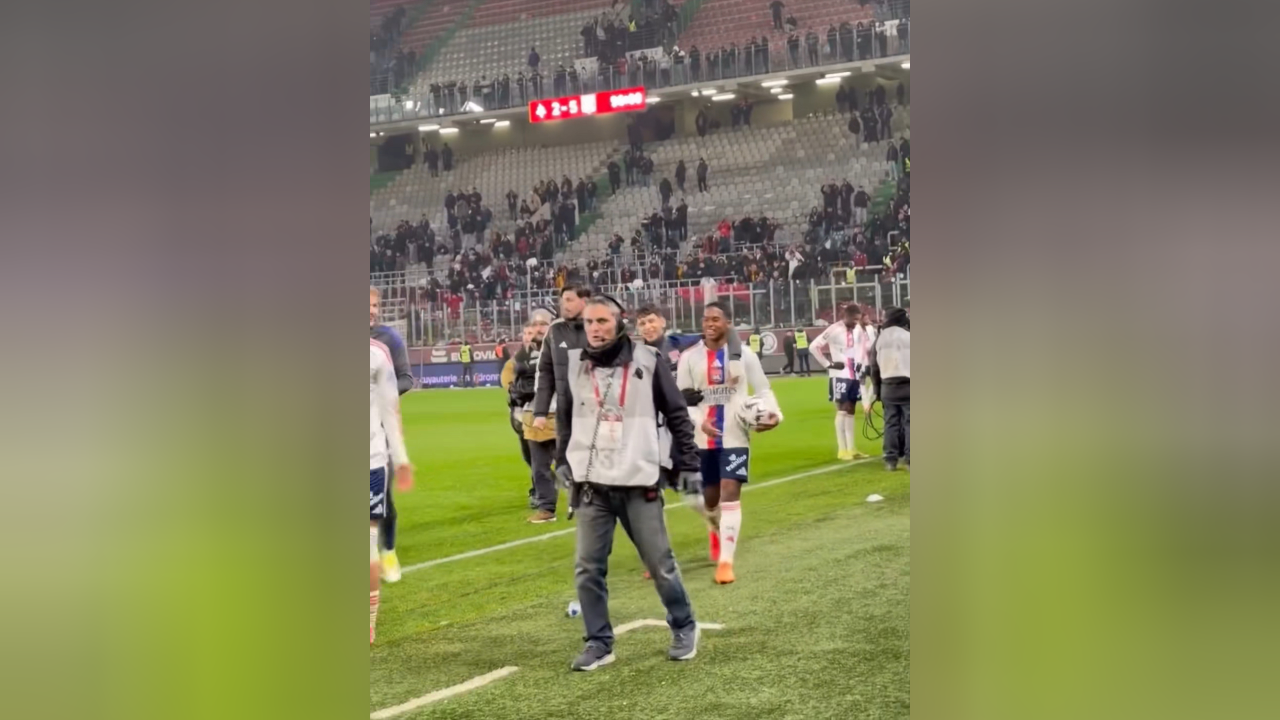 共享体育盛会-包含赛前法甲焦点战；里昂刷新队史纪录；气氛紧张；团队化学反应显著的词条