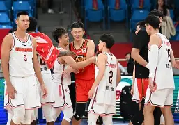 金年会体育-广东宏远内部会议纪要流出：集结日完成体检，德国杯使命明确，身体对抗强度拉满的简单介绍