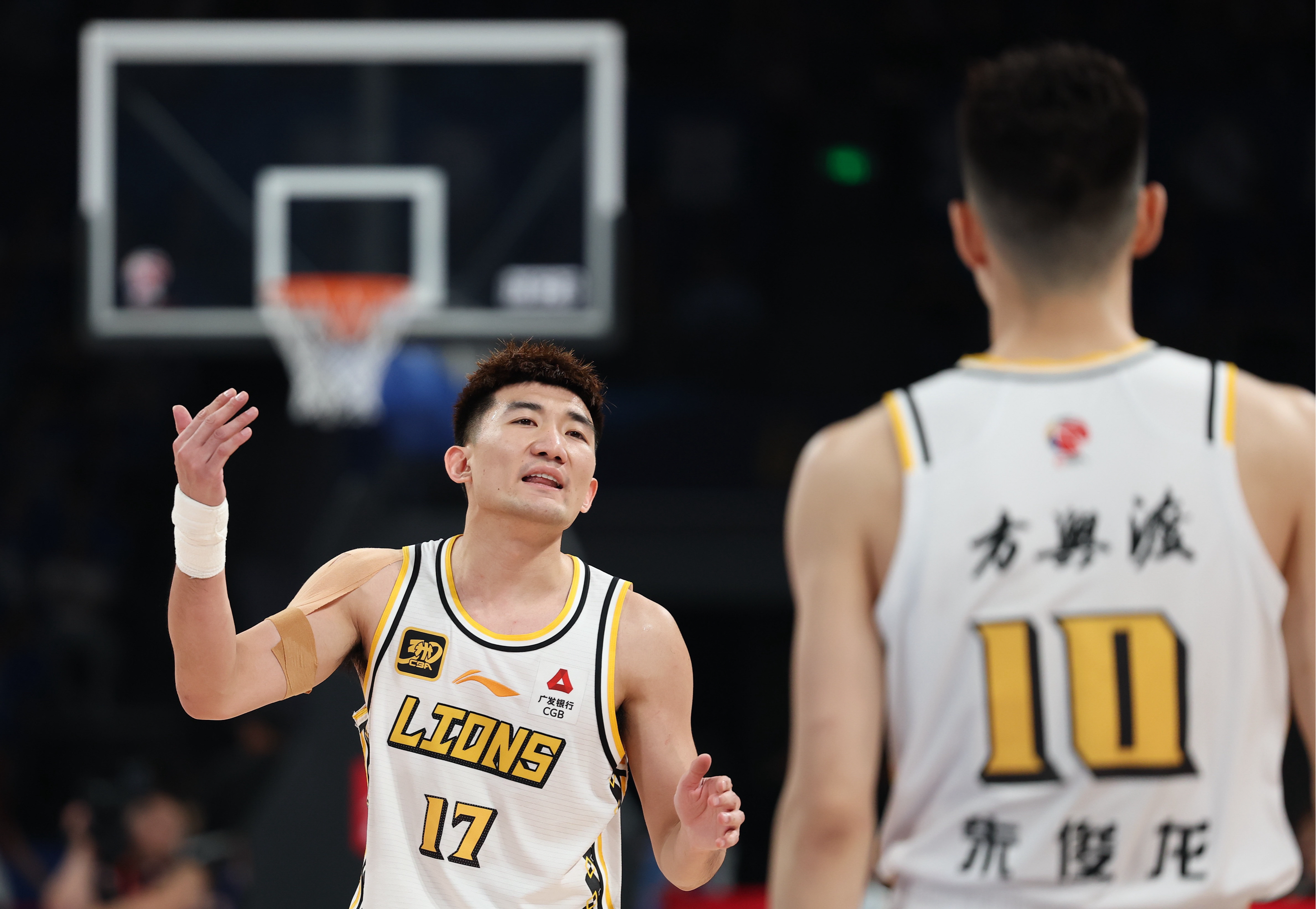金年会体育平台-包含NBA总决赛倒计时，辽宁本钢赛前调整名单，细节引发关注，赛场秩序良好，细节决定成败的词条